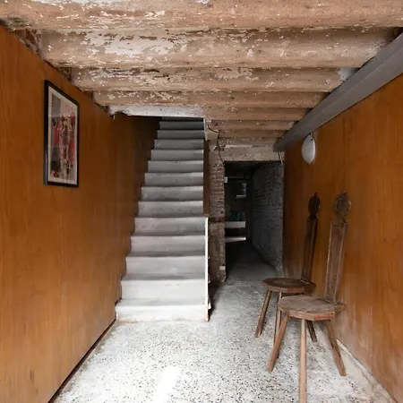 Biennale Gallery * البندقية