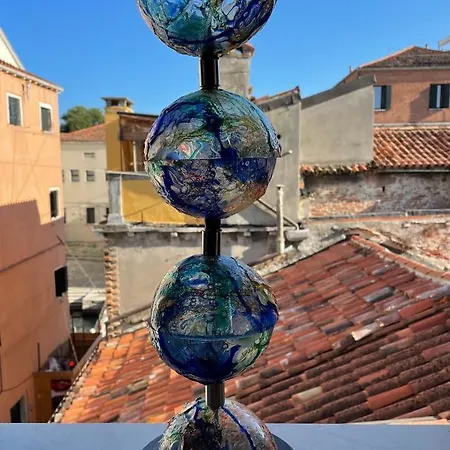 Biennale Gallery *